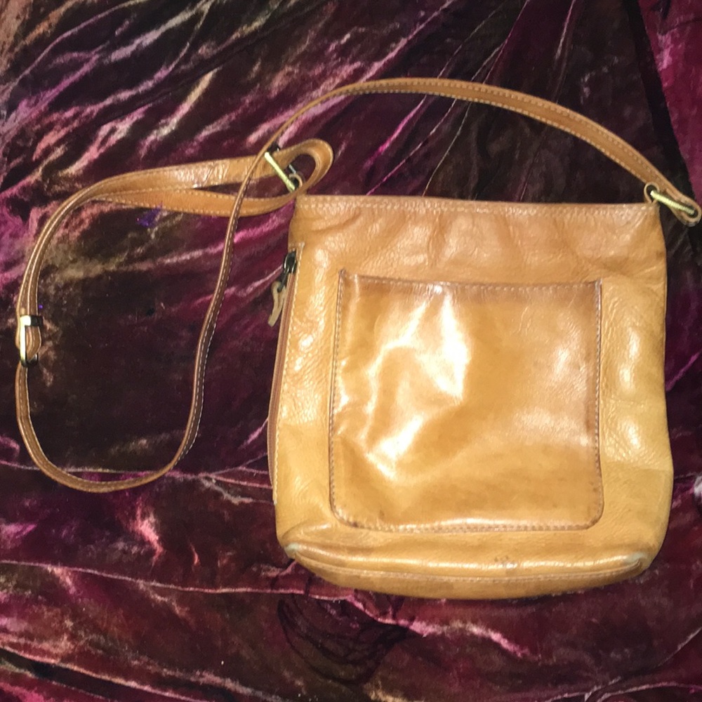 Chaos Leather Collection - camel crossbody